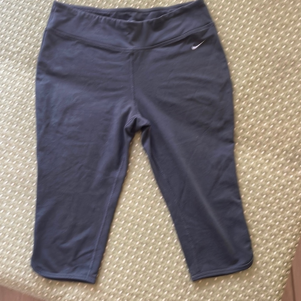 Nike fitness cropped pant